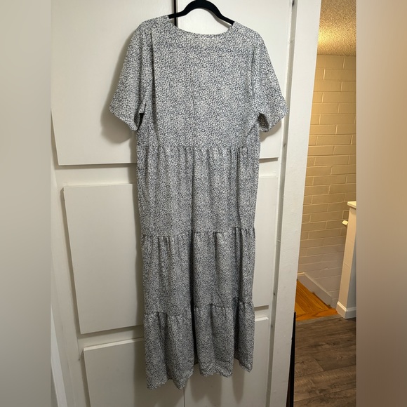 XL Ladies Maxi Dress Unlined - Picture 3 of 3